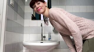 Public toilet hardcore anal fisting