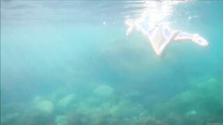 teacher_of_magic - Public Blowjob While Swimming In the Sea (720p)