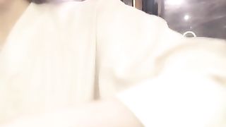 (2)花椒绿播下海巨乳女神【曼曼man】23号晚酒店约炮土豪 收费房啪啪大秀