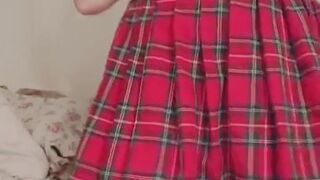 Rlrunescapegf sch**lgirl tease